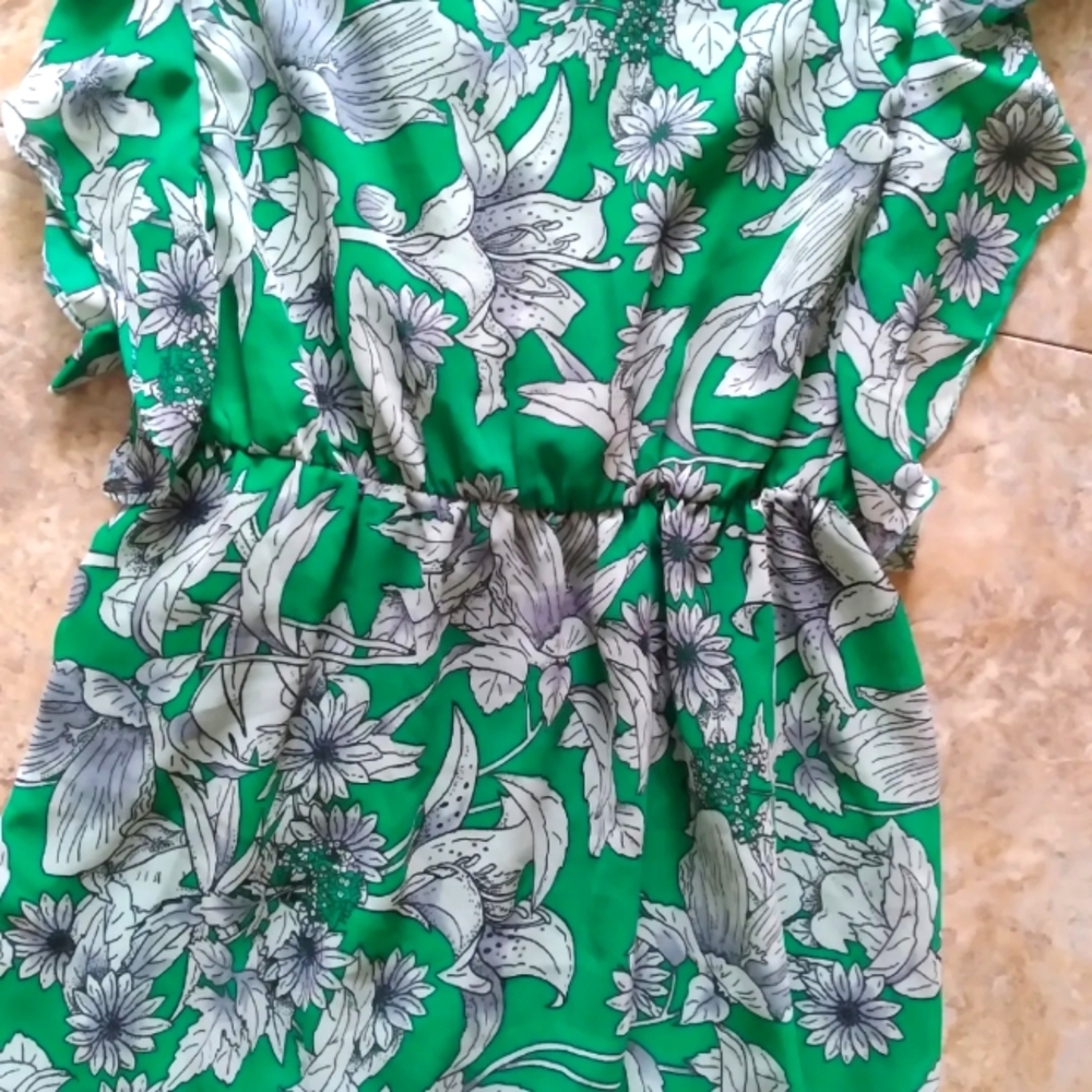 Japna Green Floral print faux wrap dress, size XS - Picture 9 of 10